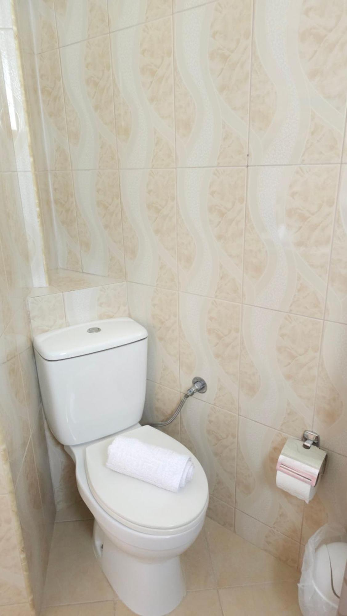 Friends House - Hotel Borsh